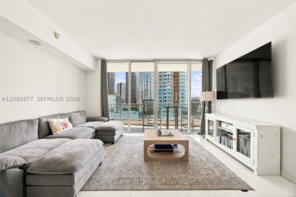 92 SW 3RD ST APT 2004, MIAMI, FL 33130 - Image 8fb412deb55369fd2bee8323d72eb90a/718264382