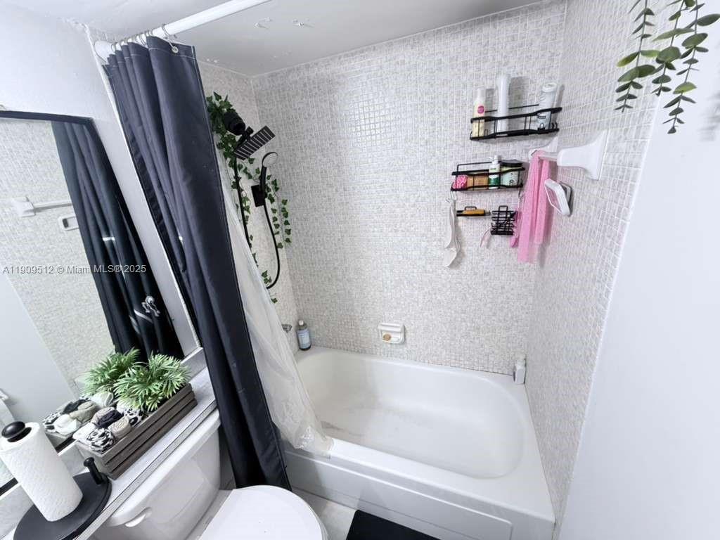 WINCAST ARMS NORTH CONDO - Residential