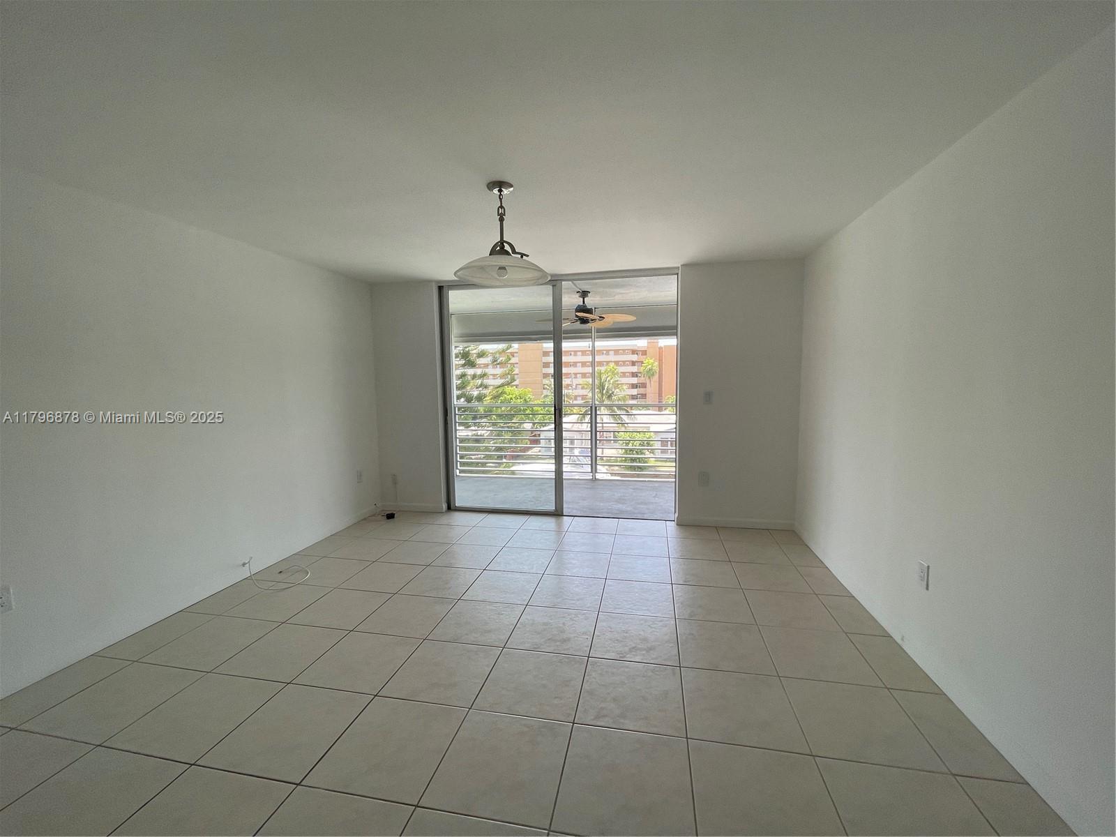 EDEN ISLES CONDO NO 7 - Residential