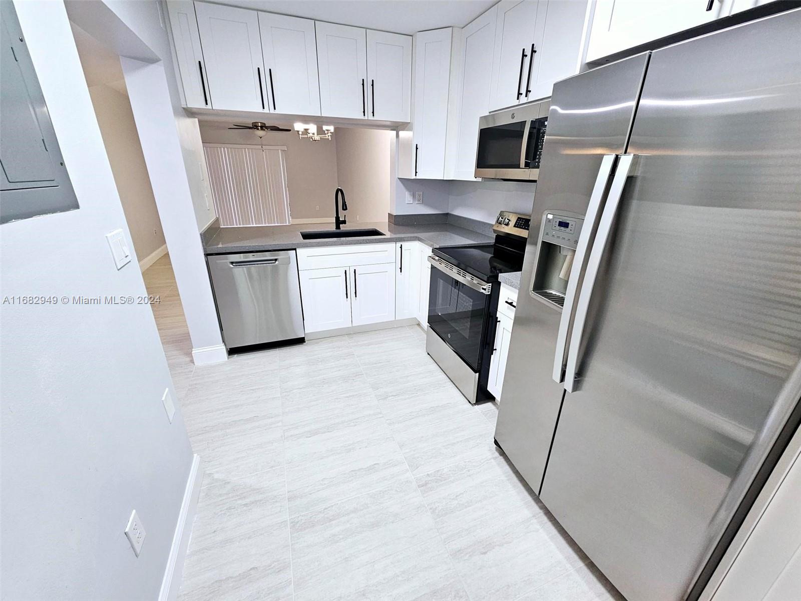 ELAN AT CALUSA CONDO XVI - Residential Lease