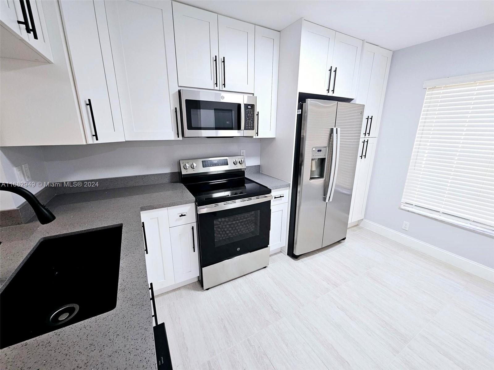 ELAN AT CALUSA CONDO XVI - Residential Lease