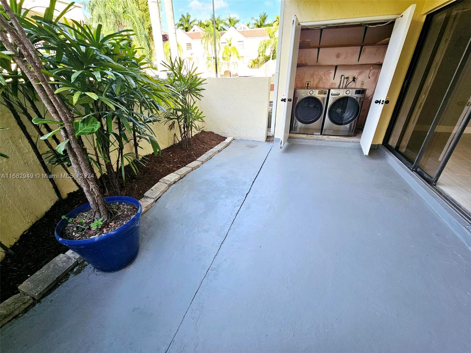 ELAN AT CALUSA CONDO XVI - Residential Lease
