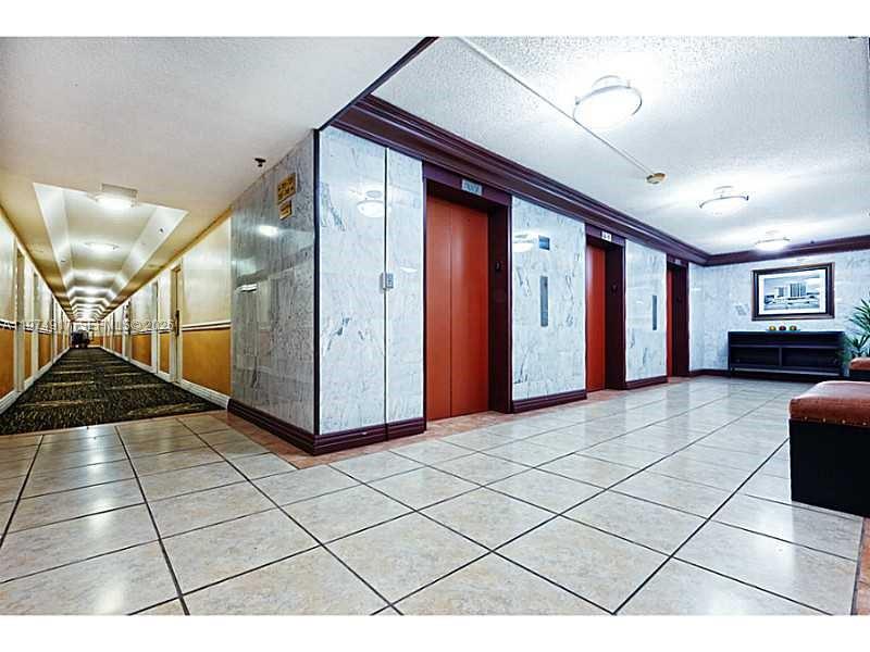 19201 COLLINS AV 432