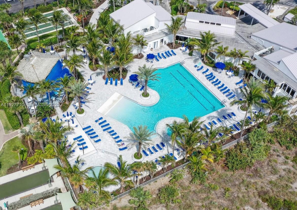 CATAMARAN L CONDOMINIUM - Residential