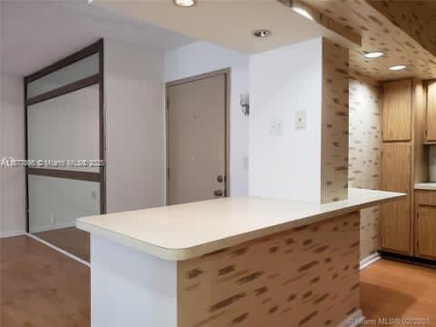 LAKEVIEW OF THE CALF CLUB - Residential