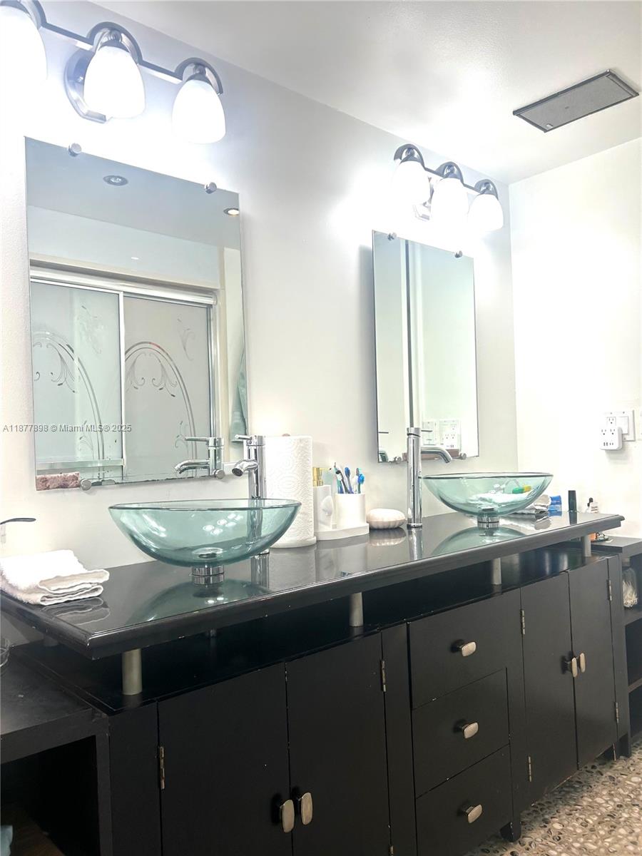 LAKEVIEW OF THE CALF CLUB - Residential