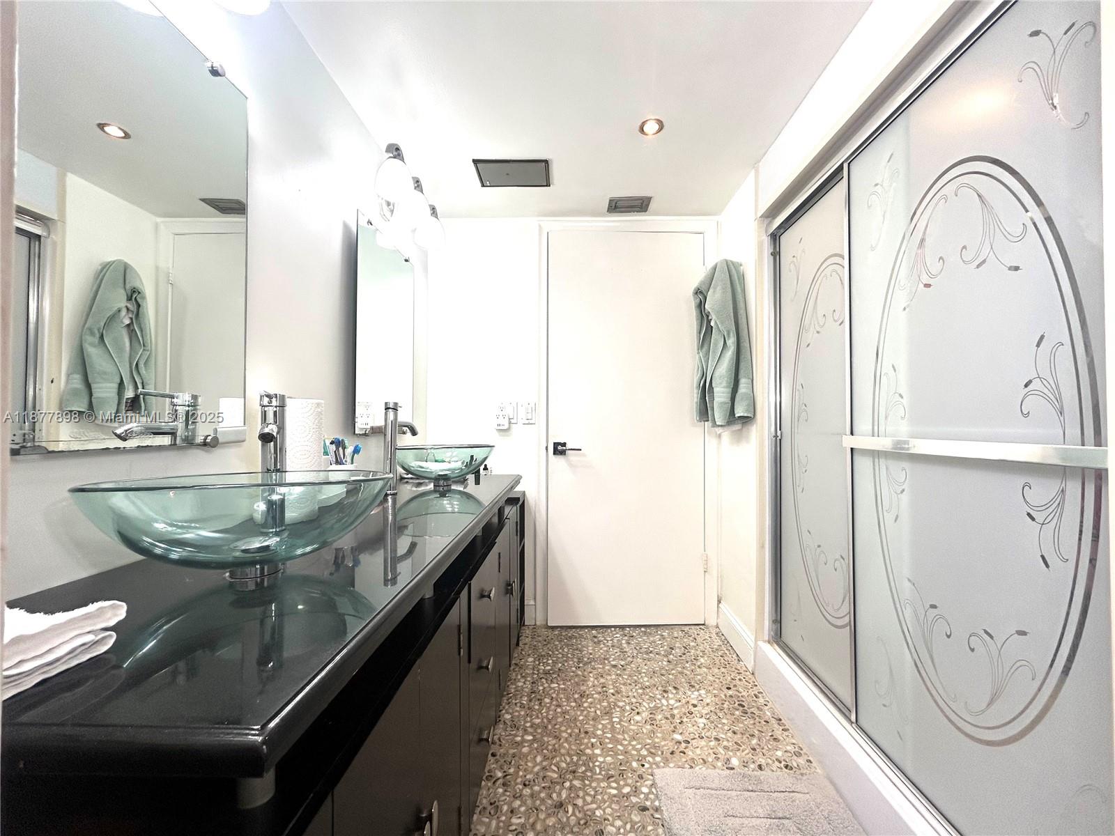 LAKEVIEW OF THE CALF CLUB - Residential