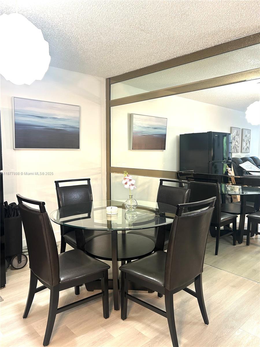 LAKEVIEW OF THE CALF CLUB - Residential