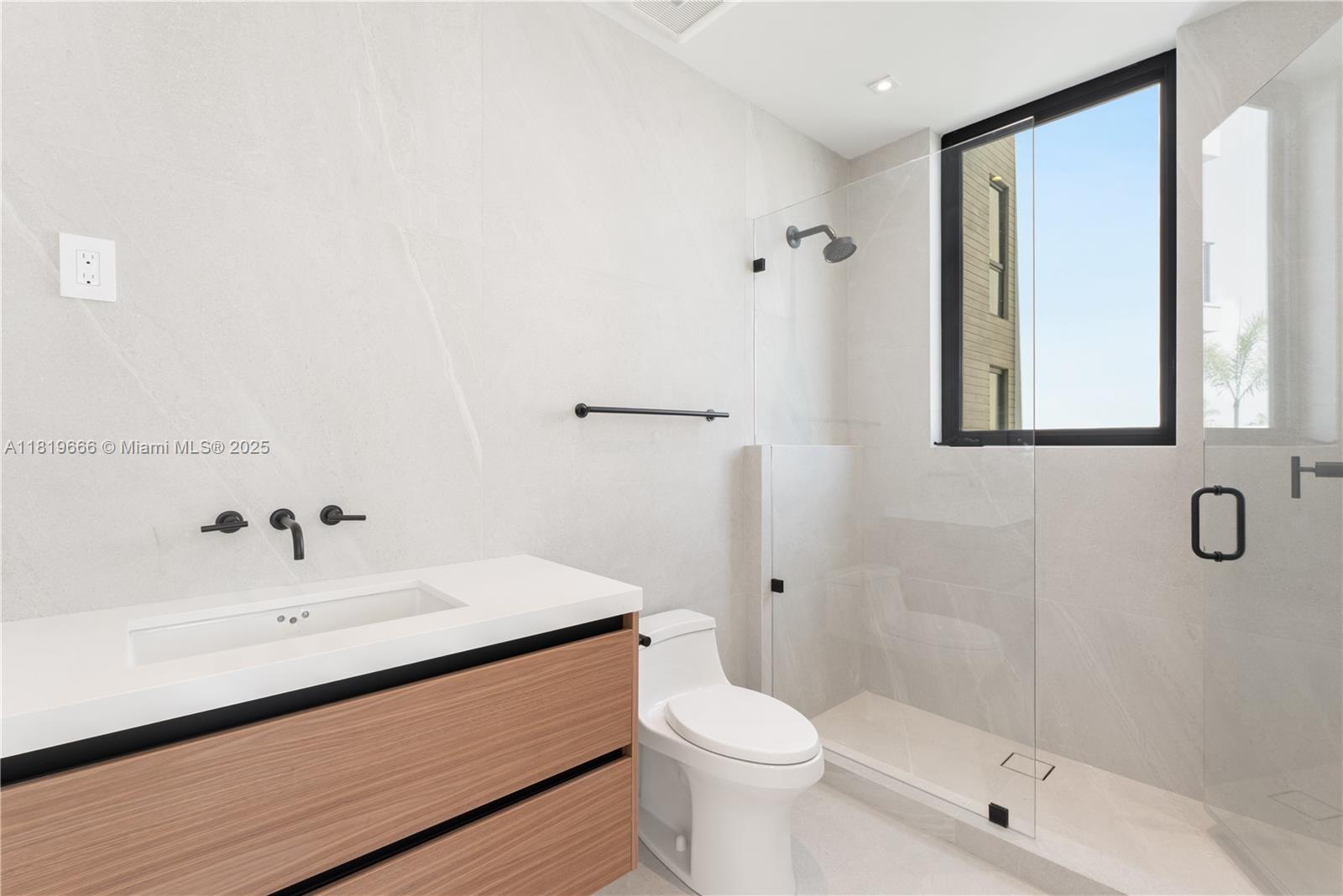 KEY LARGO BEACH ADD - Residential