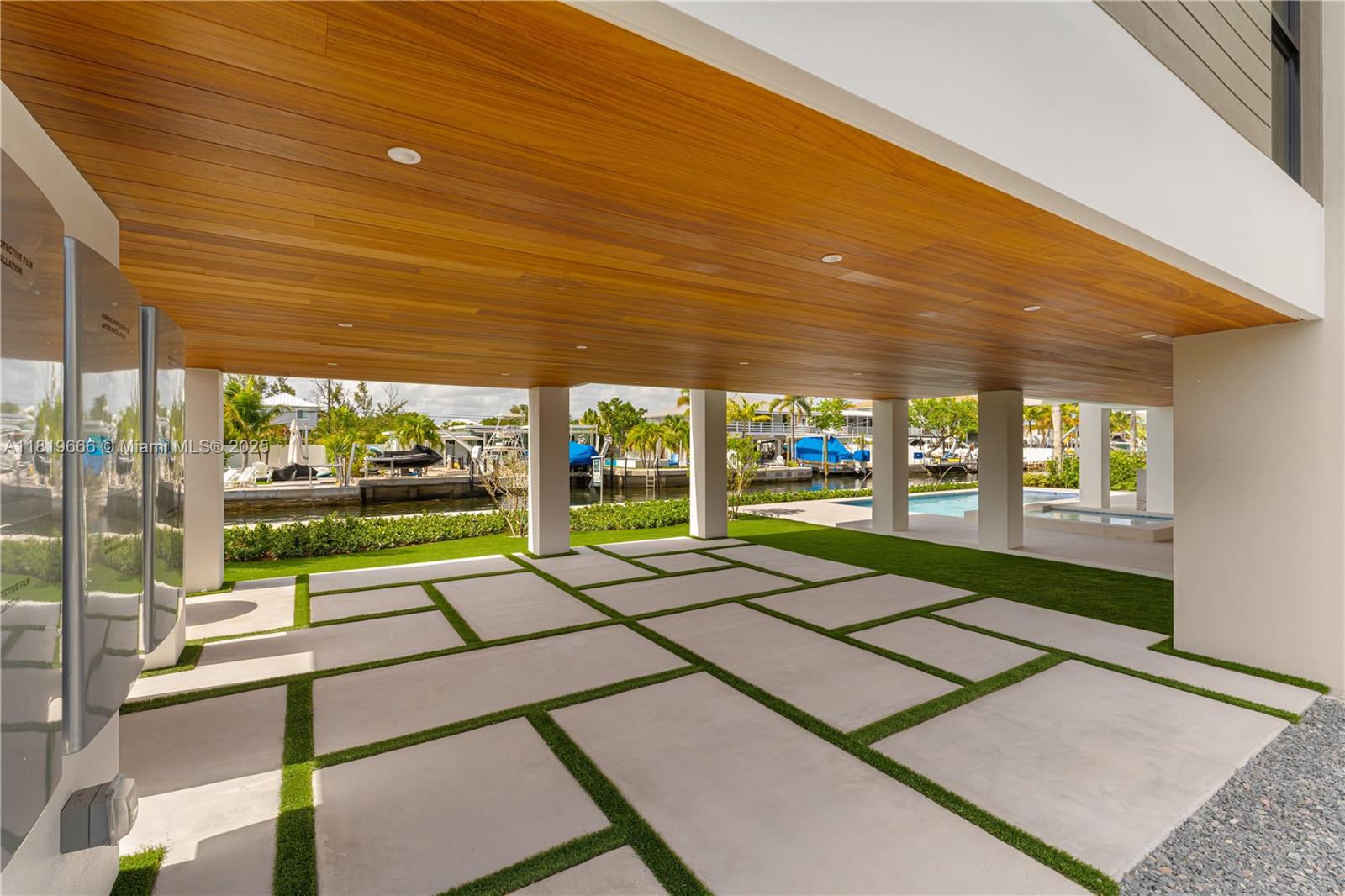 KEY LARGO BEACH ADD - Residential