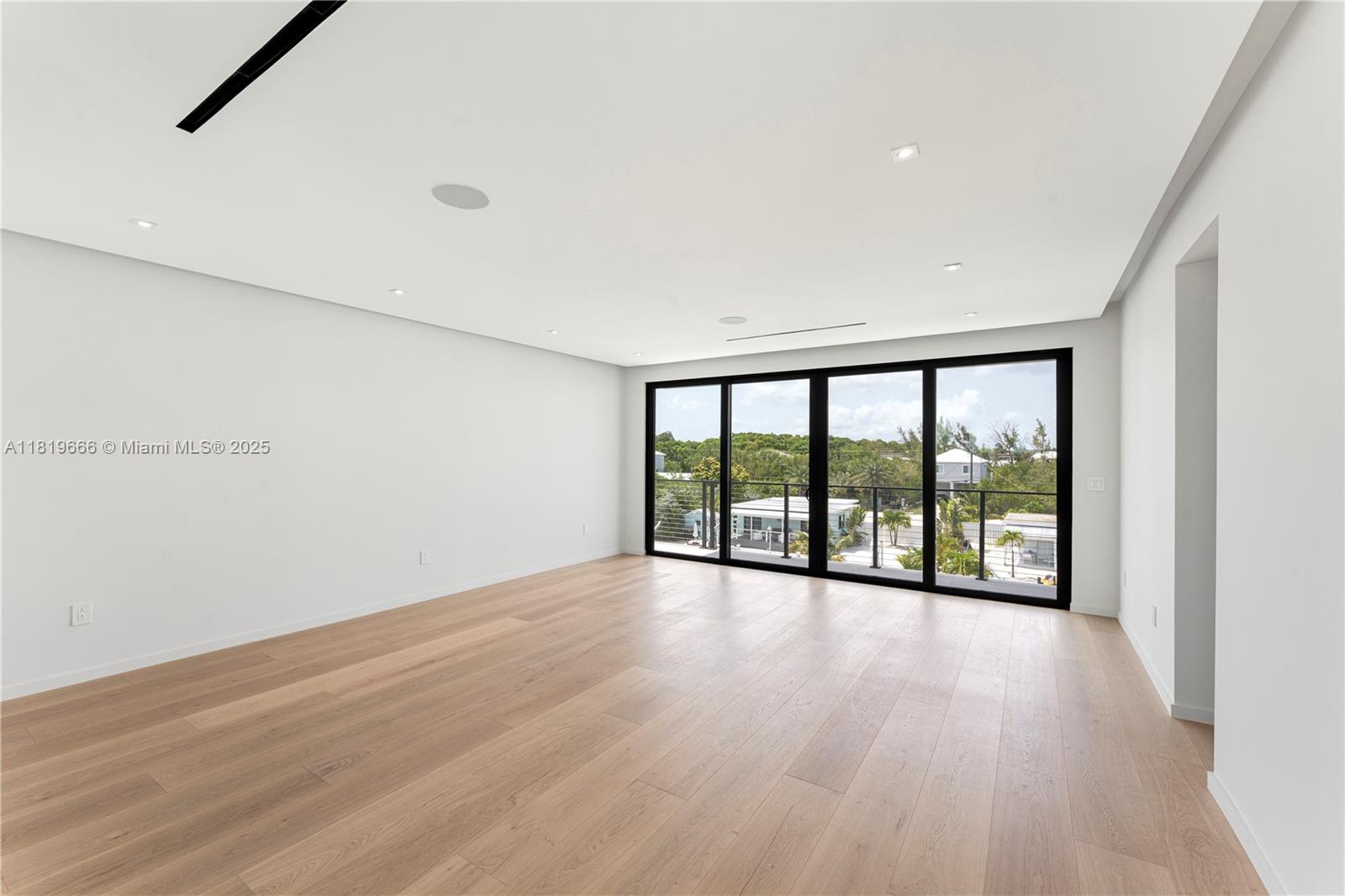 KEY LARGO BEACH ADD - Residential