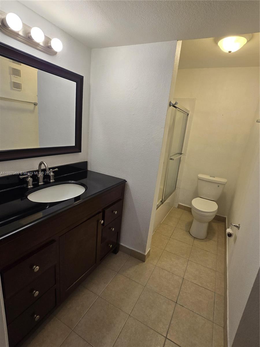 PRESERVE AT AVERY LAKES - Residential Lease