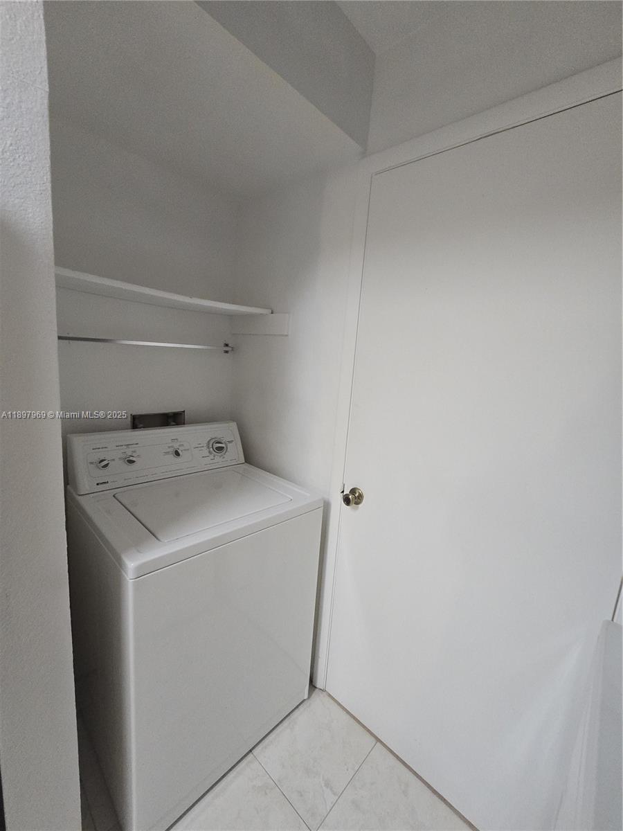 PRESERVE AT AVERY LAKES - Residential Lease