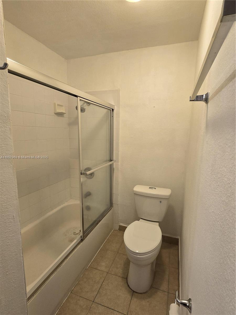 PRESERVE AT AVERY LAKES - Residential Lease