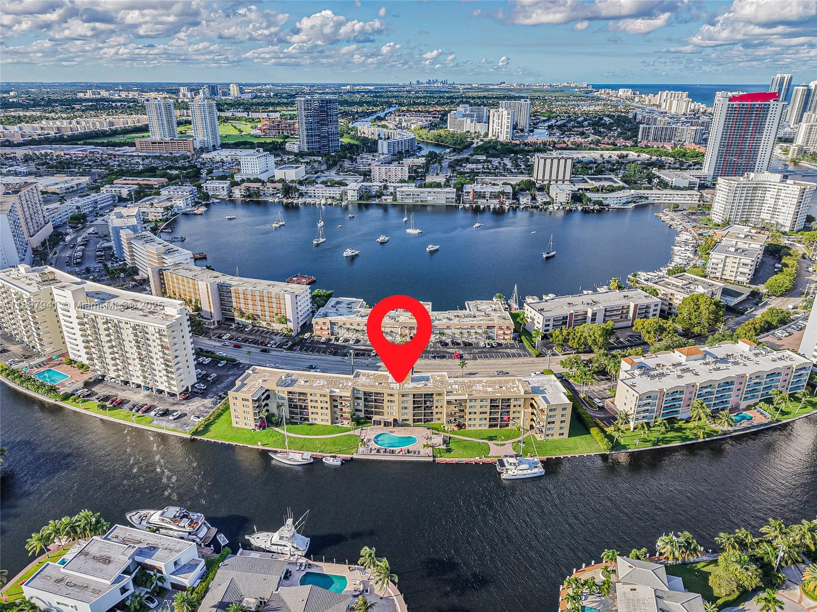 YACHT CLUB CONDO - Residential Lease