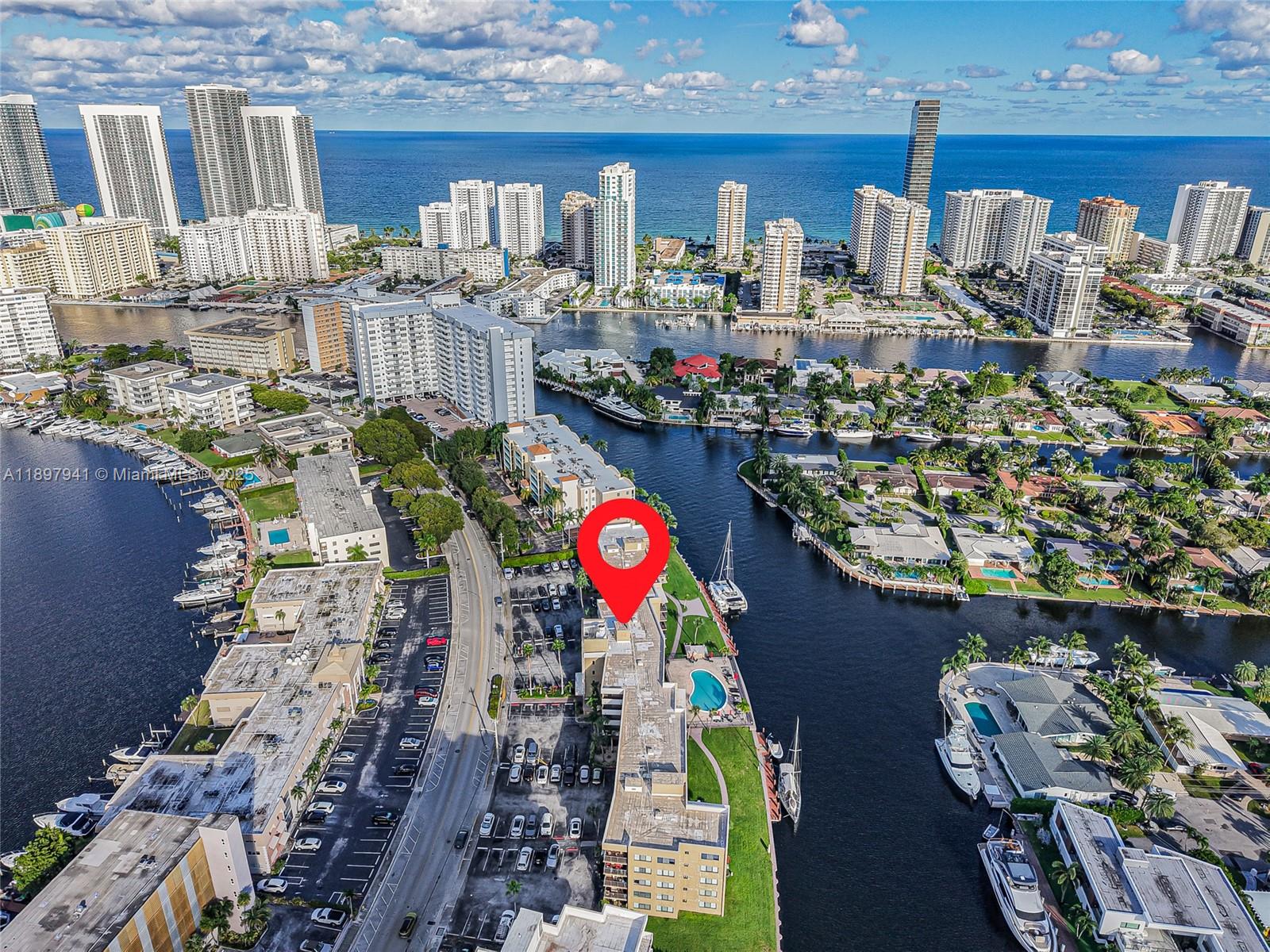 YACHT CLUB CONDO - Residential Lease