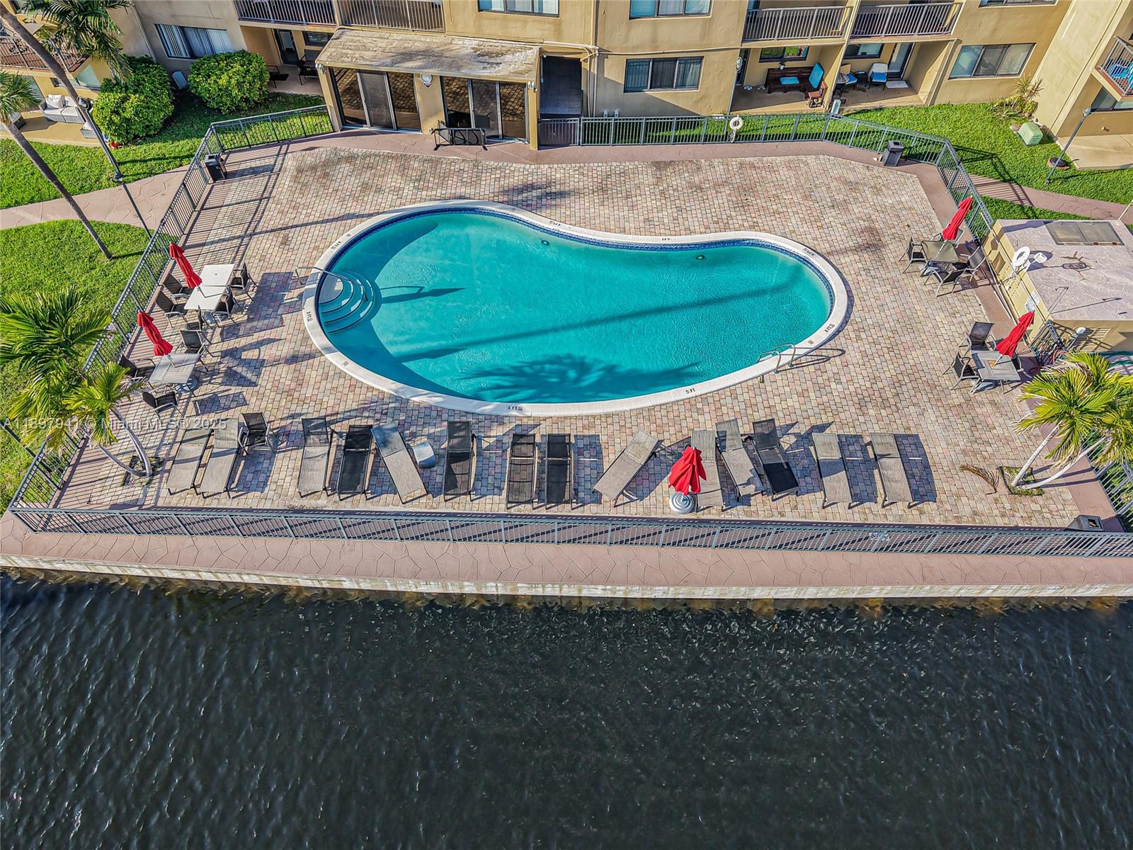 YACHT CLUB CONDO - Residential Lease