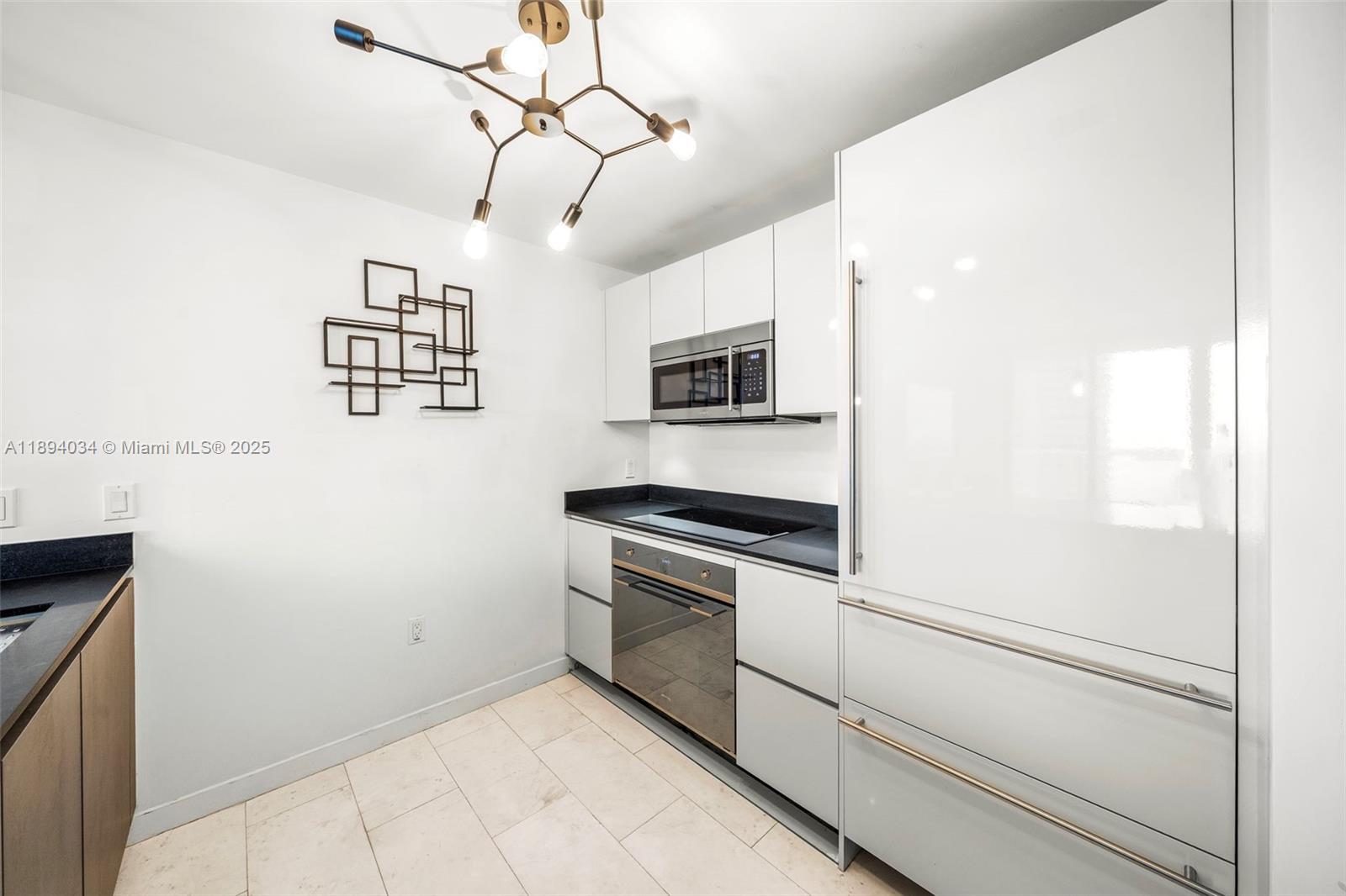 1010 Brickell Ave 3904