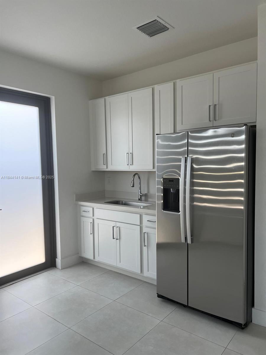1840 SW 144th Ave Apt