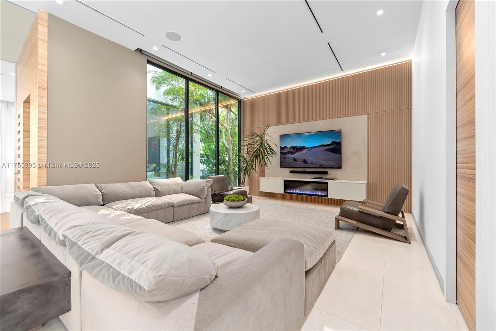 EASTERN SHORES 1ST ADDN - Residential