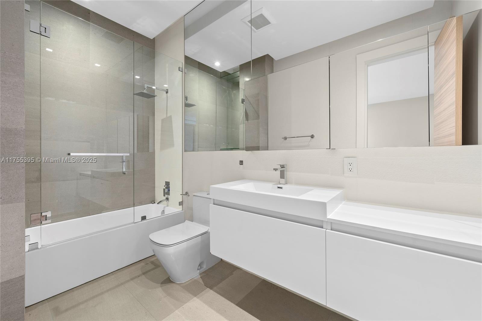 EASTERN SHORES 1ST ADDN - Residential