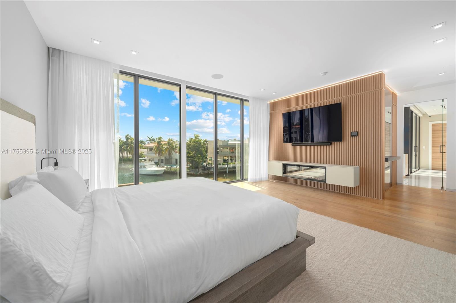 EASTERN SHORES 1ST ADDN - Residential