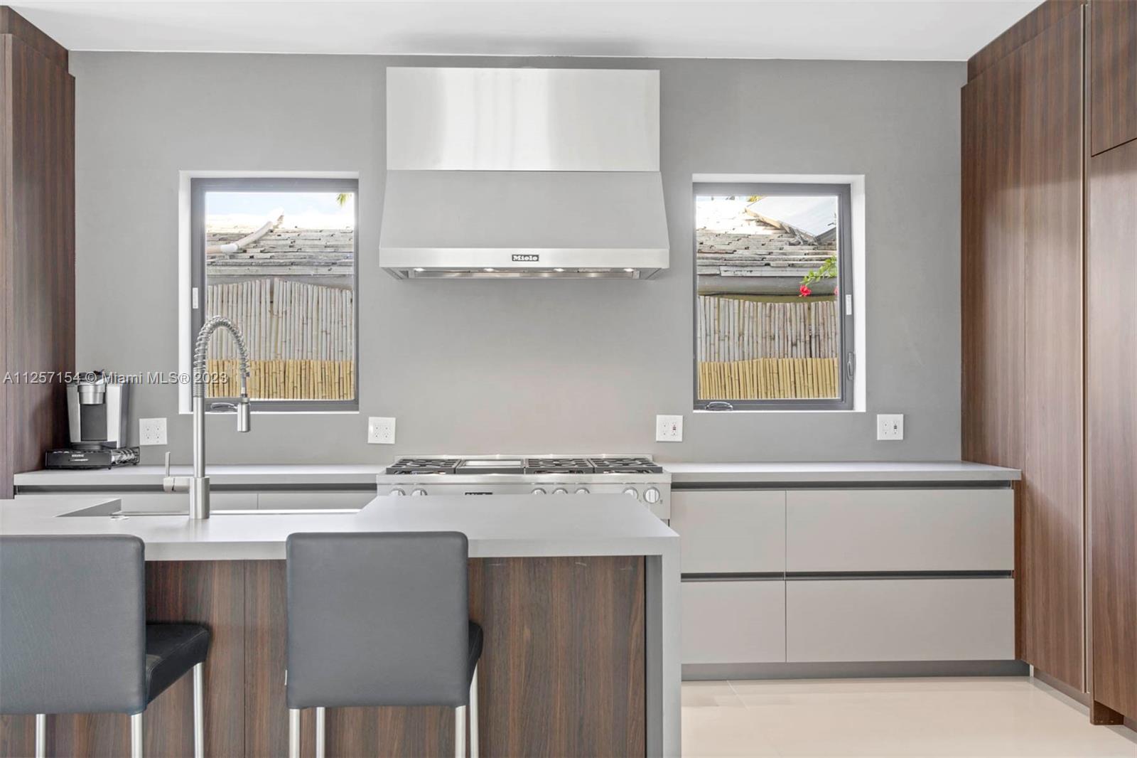 HIBISCUS ISLAND - Residential