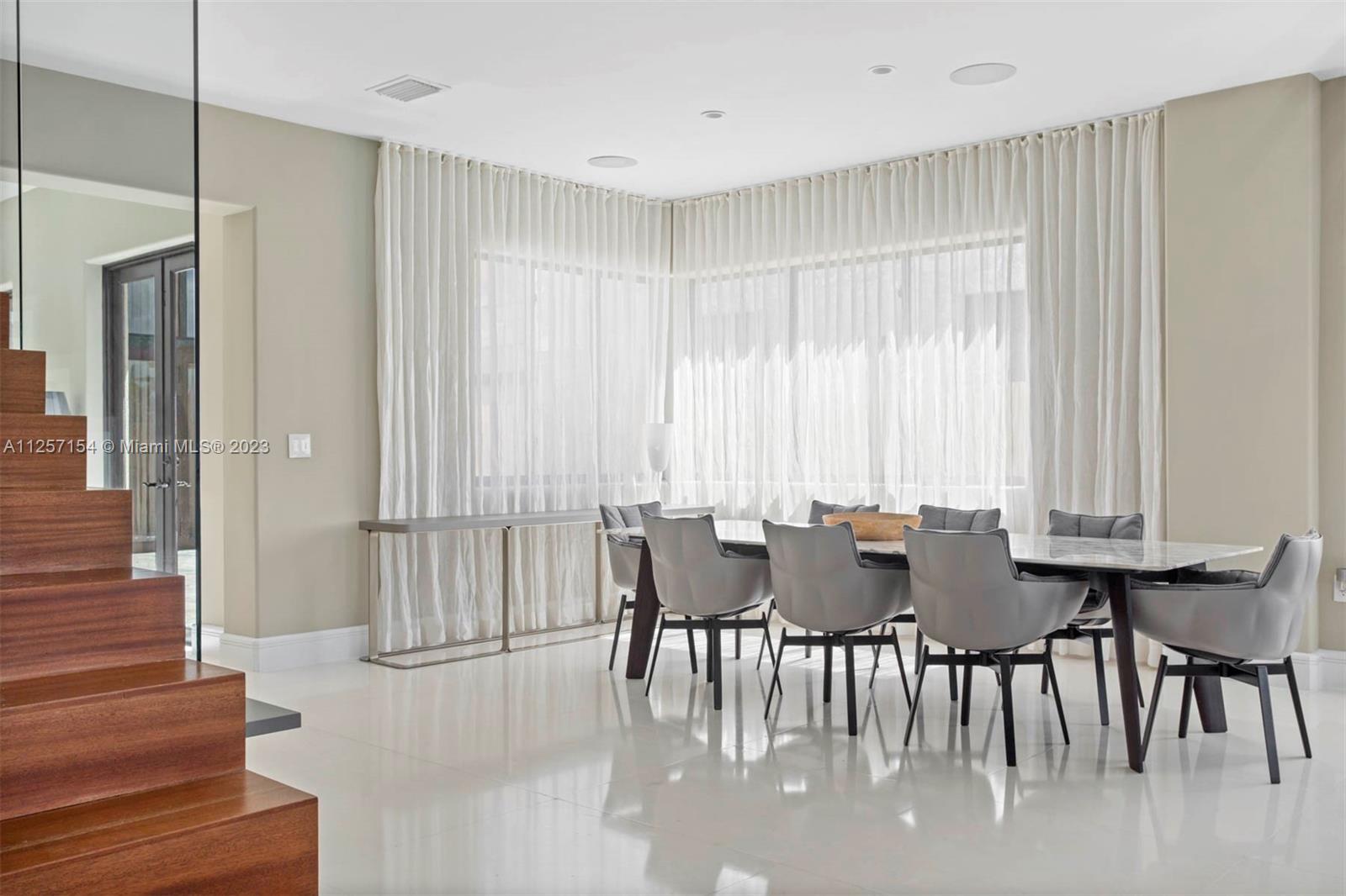 HIBISCUS ISLAND - Residential