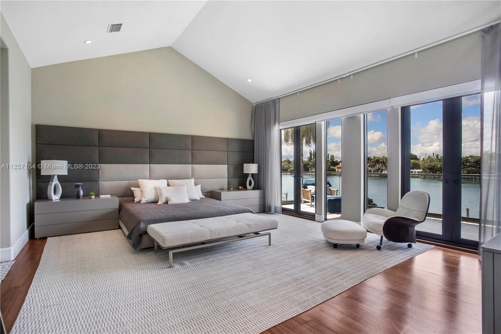 HIBISCUS ISLAND - Residential