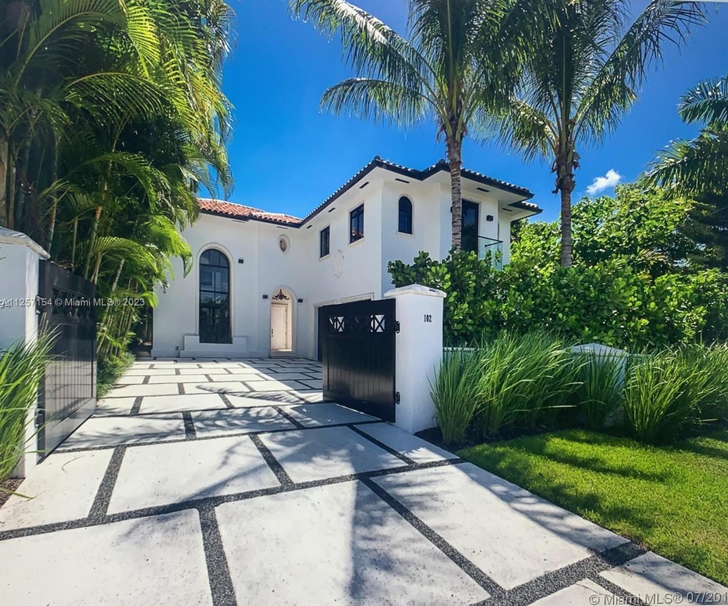 HIBISCUS ISLAND - Residential