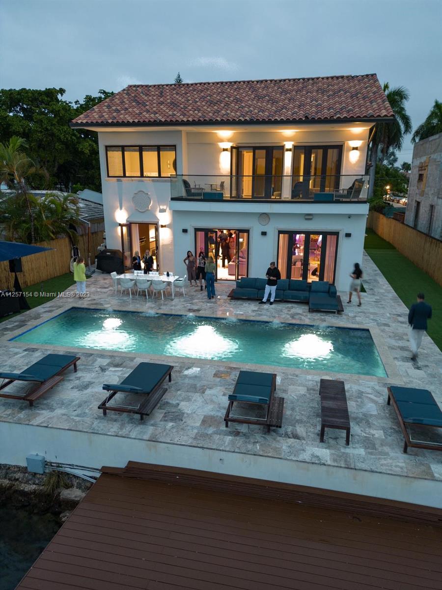 HIBISCUS ISLAND - Residential