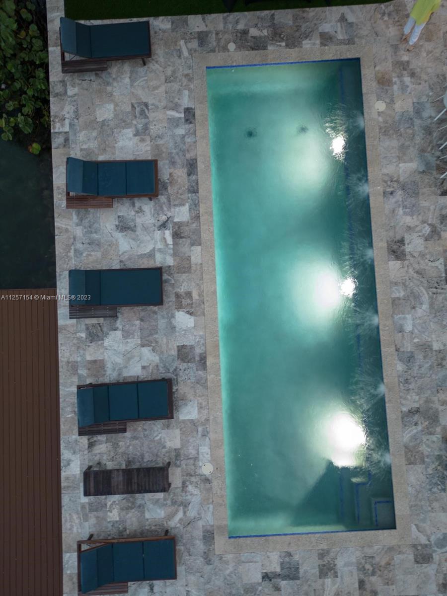 HIBISCUS ISLAND - Residential