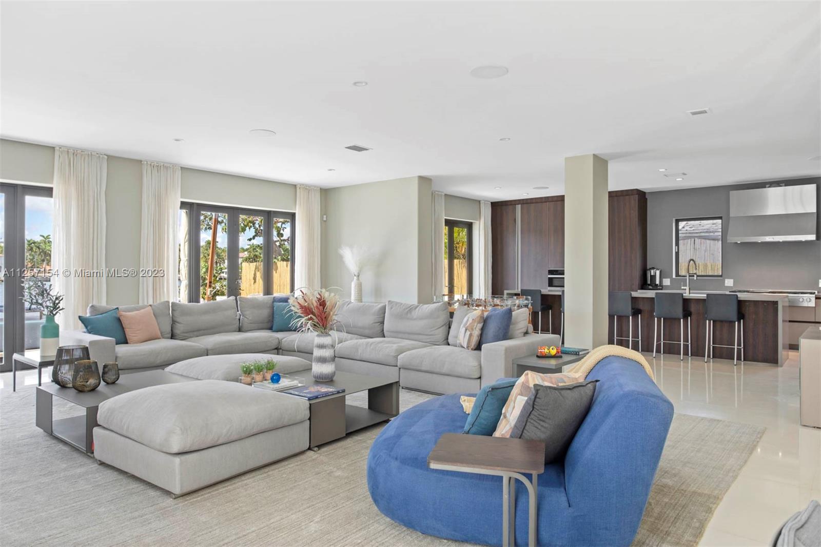 HIBISCUS ISLAND - Residential