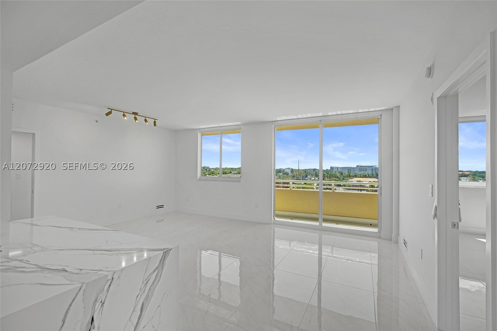 2775 NE 187th St 514, Aventura FL 33180