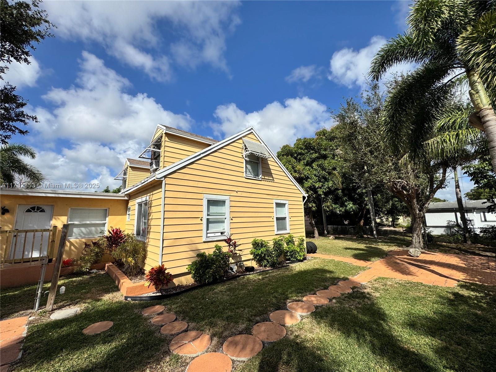 DELRAY MANOR ADD - Residential