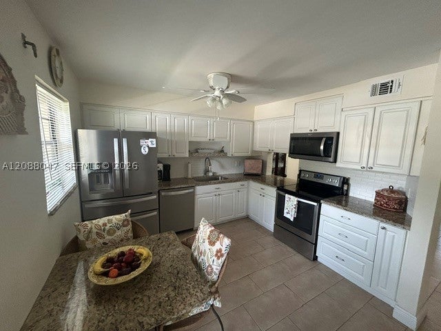 2 Briarwood Cir 112