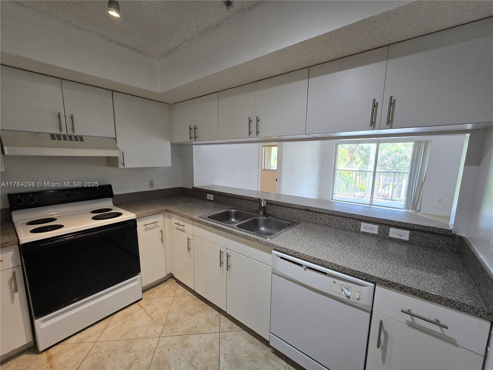 PINEHURST CLUB CONDO - Residential