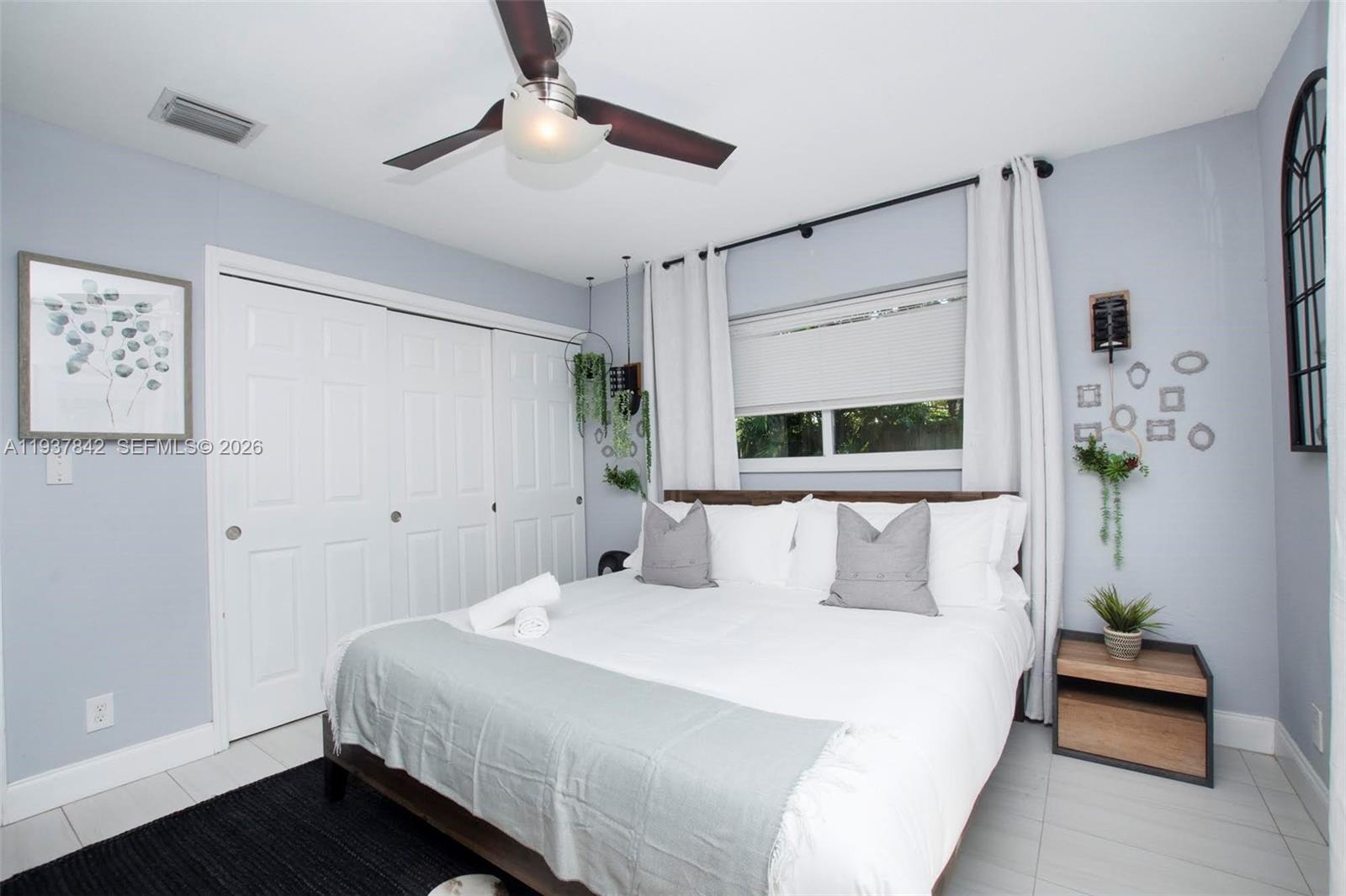 LAUDERDALE VILLAS - Residential Lease