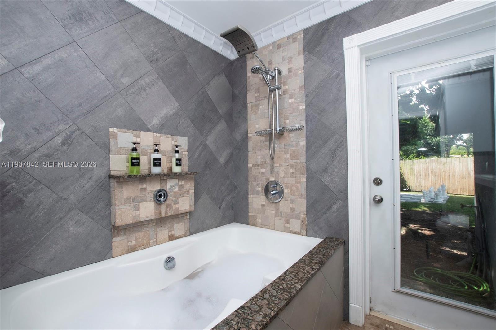 LAUDERDALE VILLAS - Residential Lease