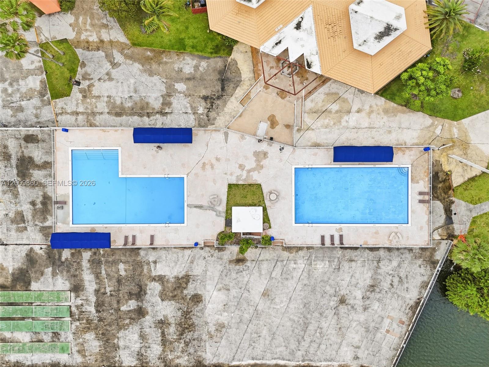 BUCKLEY TOWERS CONDO - EA - Residential
