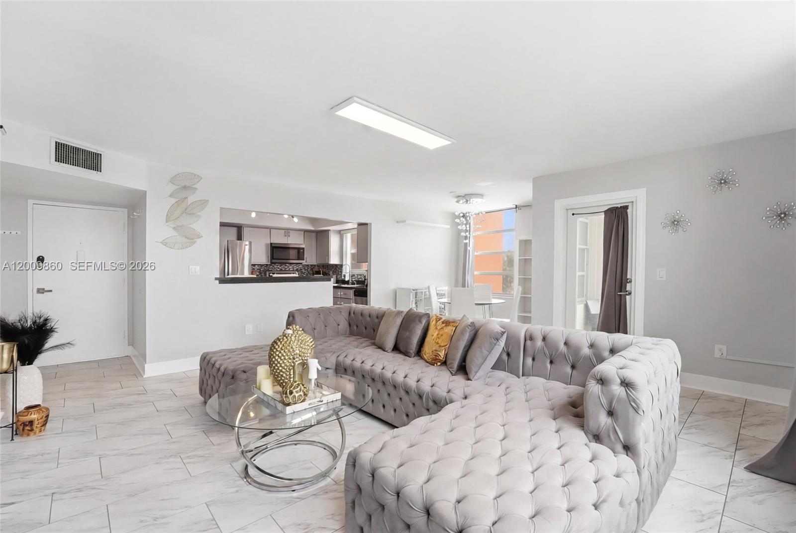 BUCKLEY TOWERS CONDO - EA - Residential