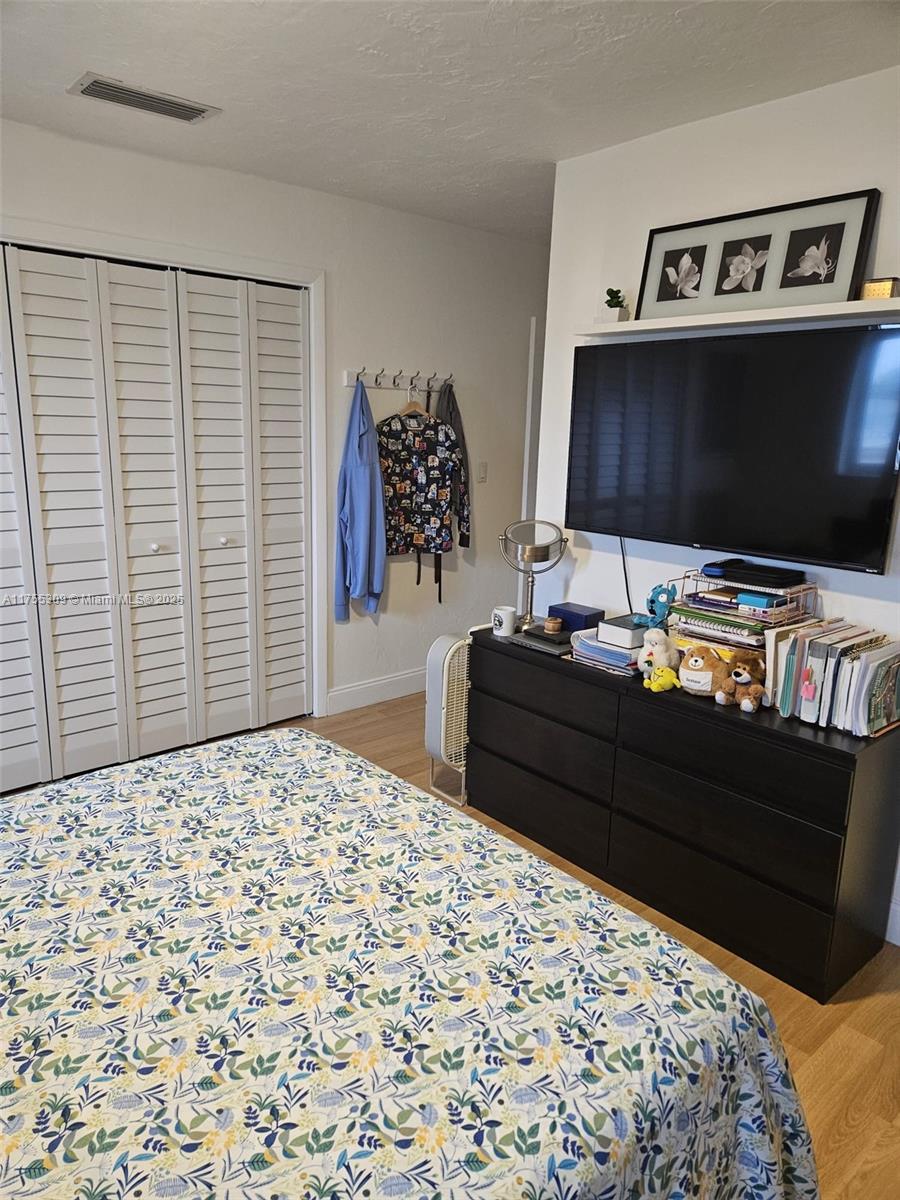 COLLONADE CONDO - Residential Lease