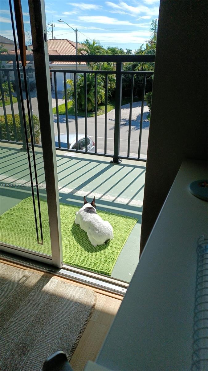 COLLONADE CONDO - Residential Lease