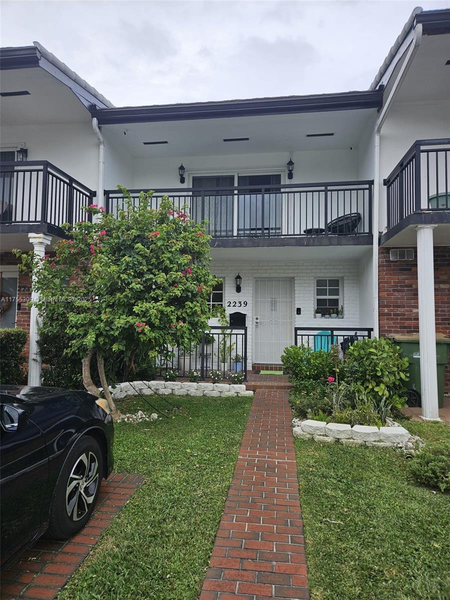 Rental Property at 2239 Ne 122nd St 2239, North Miami, Miami-Dade County, Florida - Bedrooms: 2 
Bathrooms: 3  - $3,499 MO.