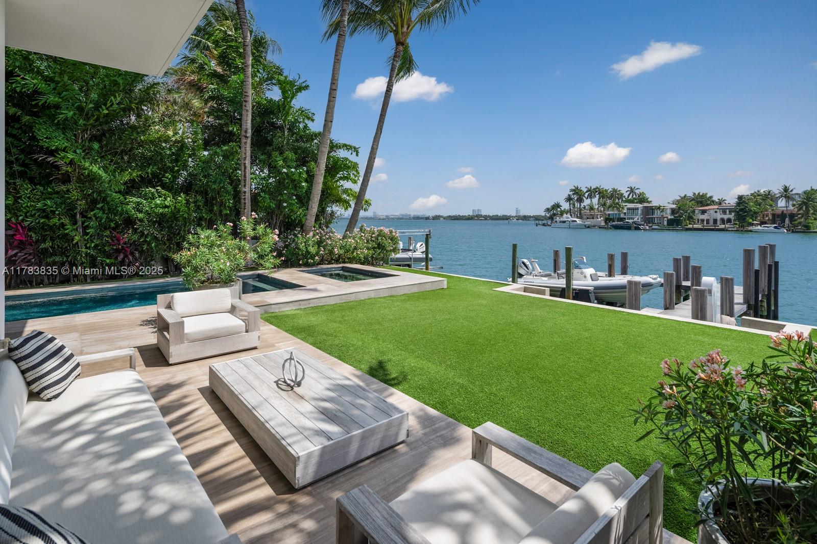 DI LIDO ISLAND - Residential