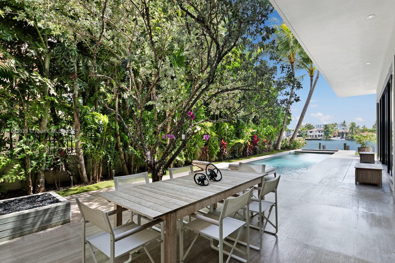 DI LIDO ISLAND - Residential