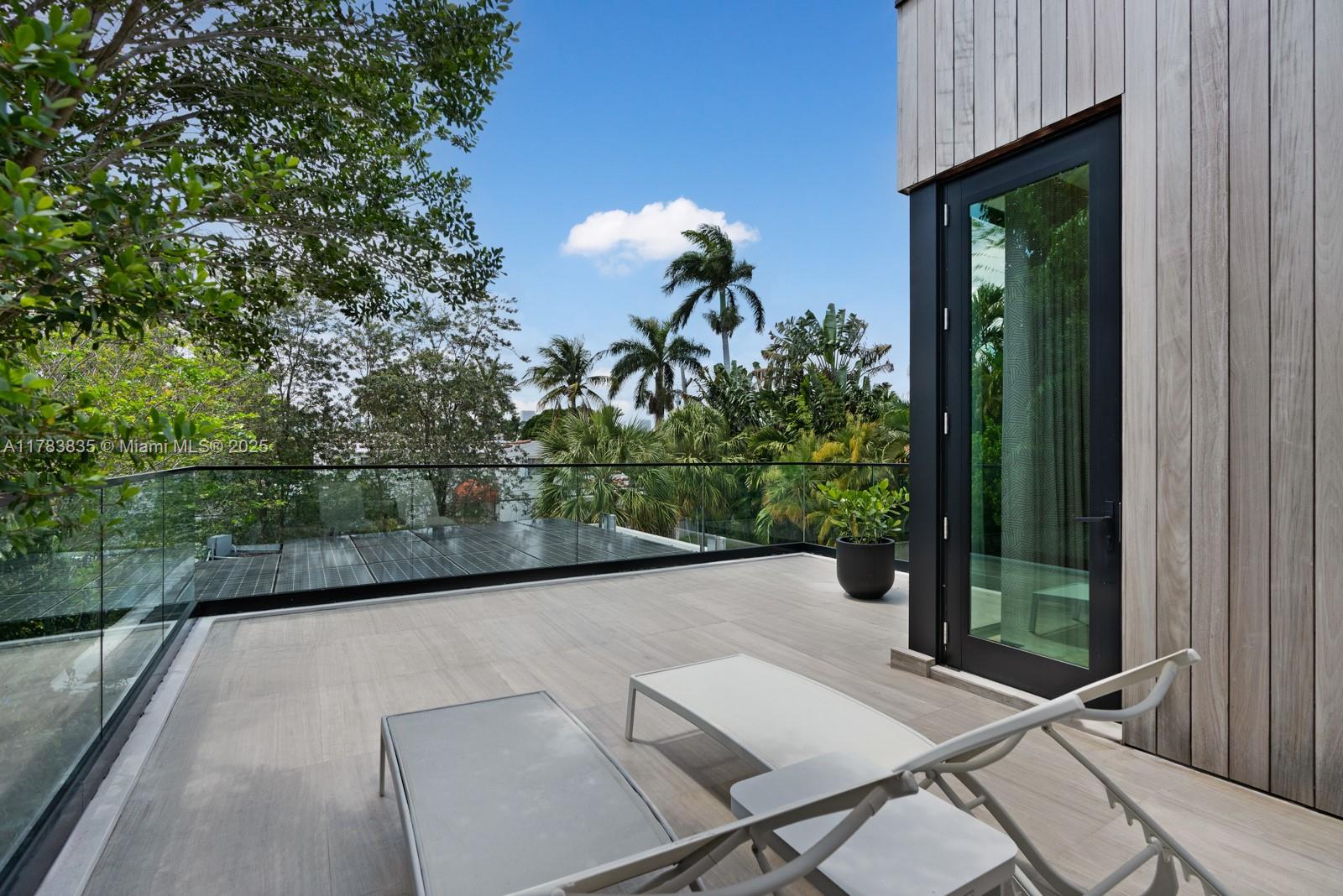 DI LIDO ISLAND - Residential