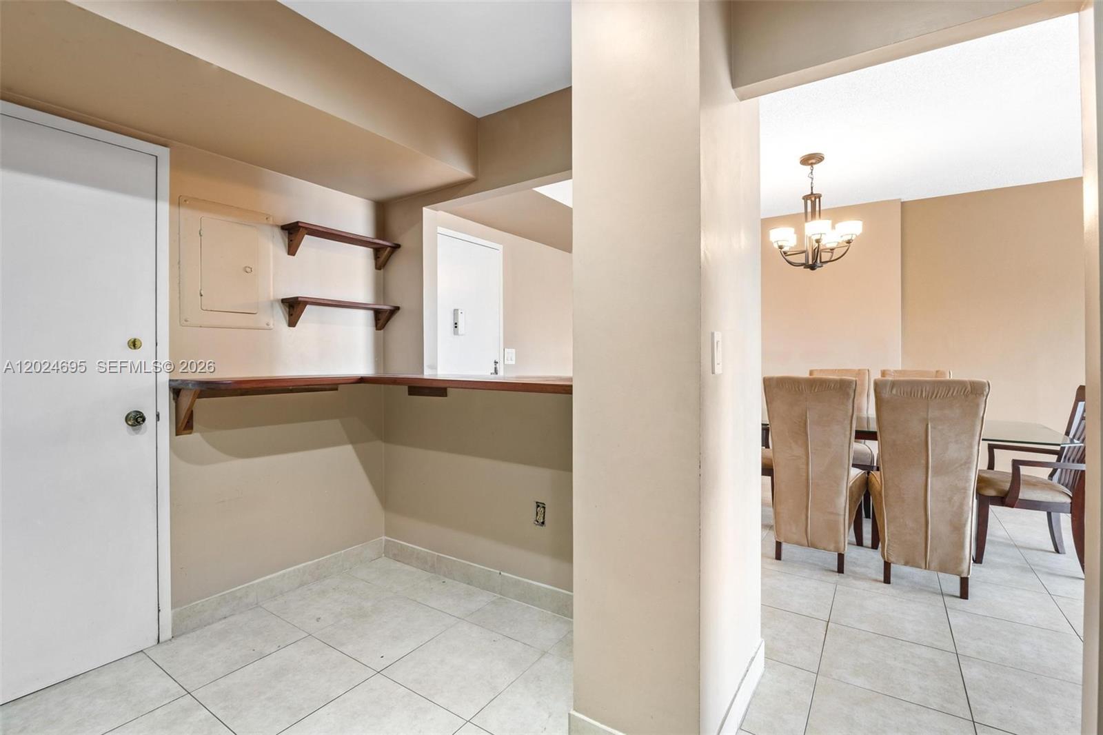 HILLCREST EAST NO 22 COND - Residential