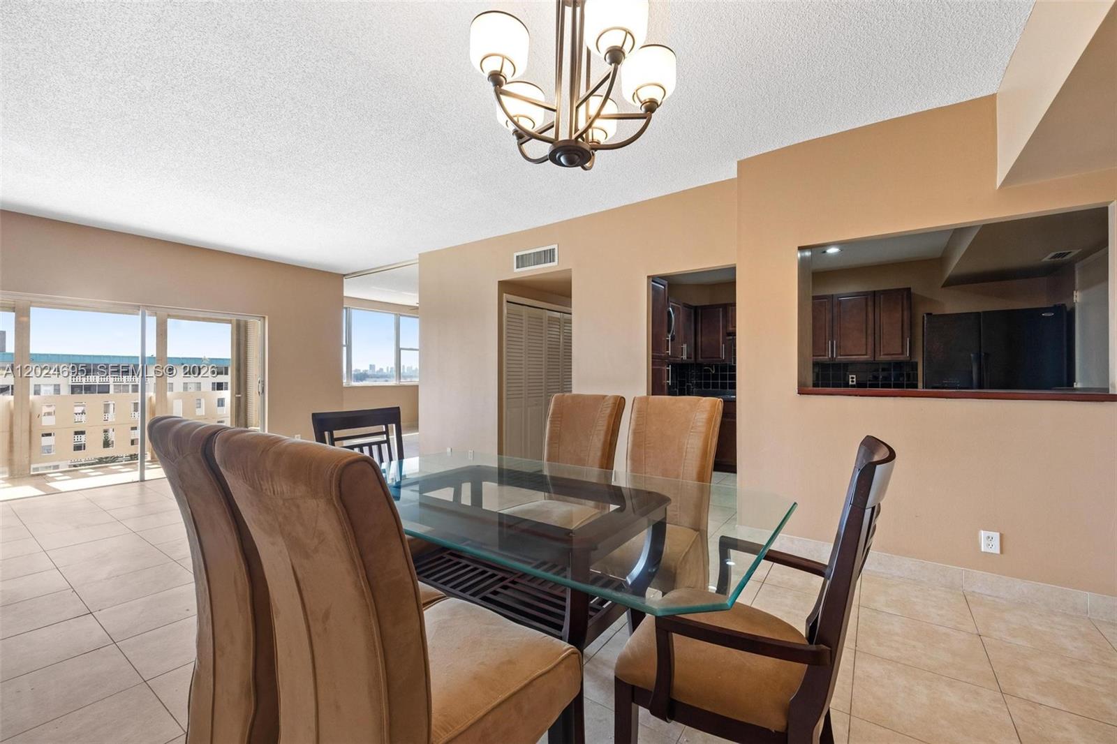 HILLCREST EAST NO 22 COND - Residential