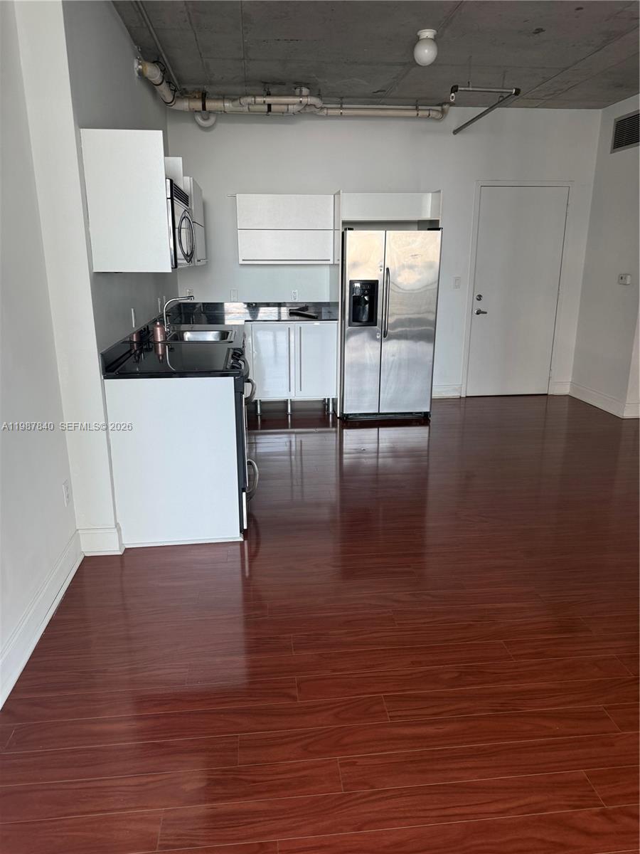 NEO VERTIKA CONDO - Residential Lease